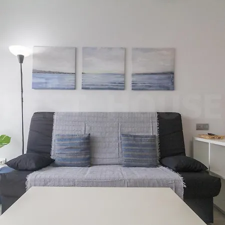 Moderno Estudio Con Terraza En Canteras Apartment