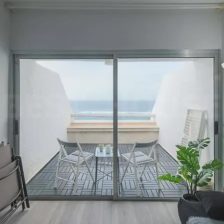 Moderno Estudio Con Terraza En Canteras